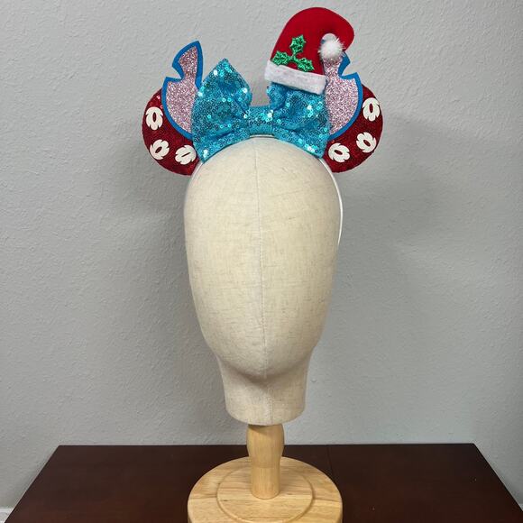 🎄 Santa Stitch Minnie Ears | Disney’s Lilo and Stitch-Inspired Christmas Ears - Picture 2 of 5